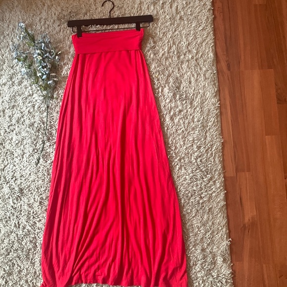 🌺 2 for $23 🌺 Red Maxi Skirt with Fold-Over Waist - Picture 2 of 8
